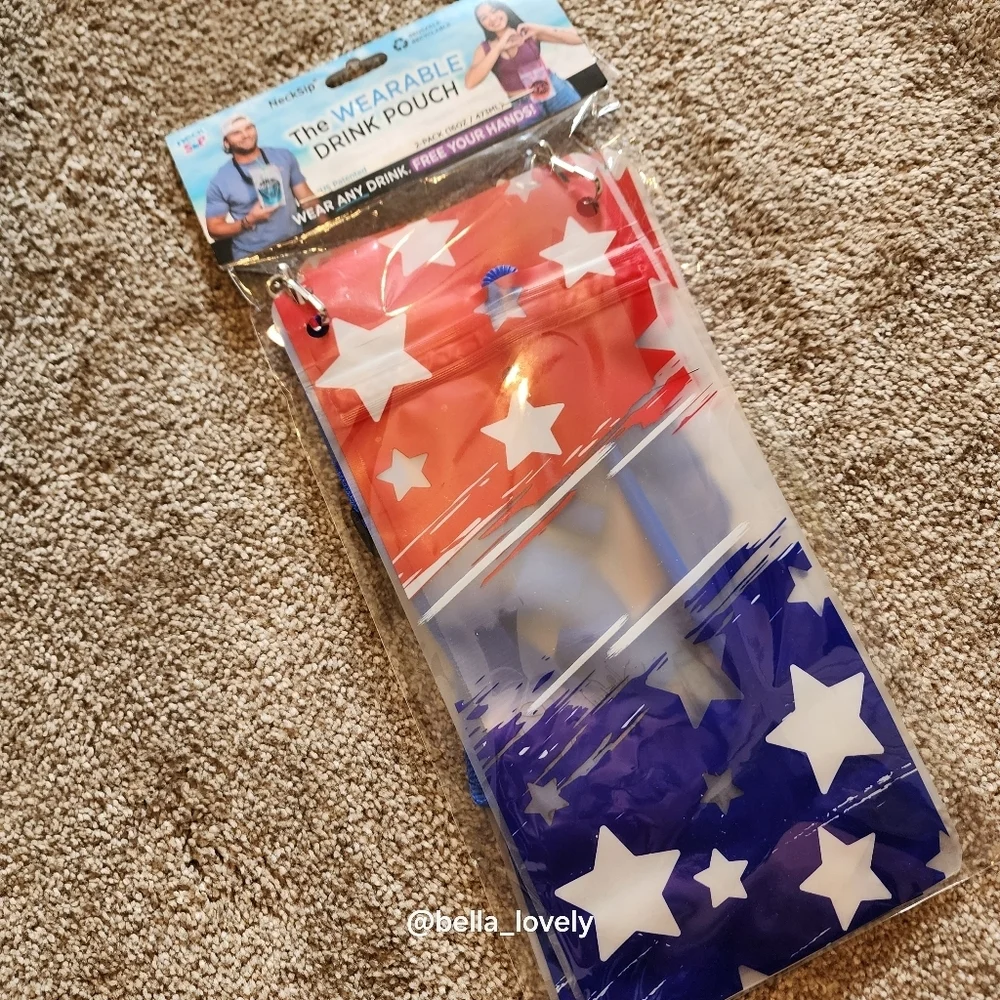 🏖 New! Wearable Drink Pouch - Set Of 2- Red White Blue